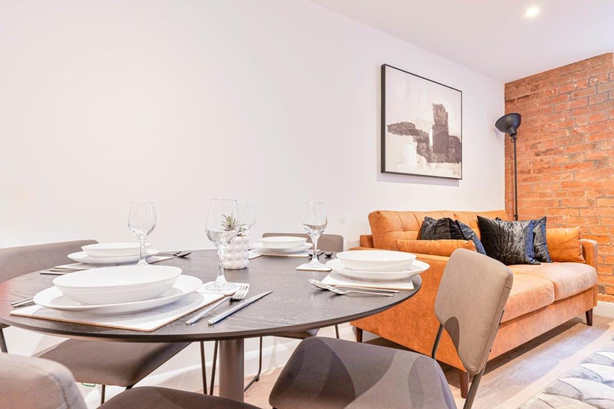 Apartment Lovely 2 Bed In Burton-on-trent